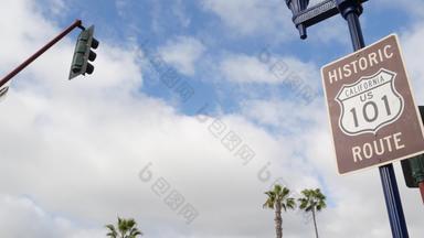 太平洋海岸高速公路历史路线路标志旅游目的地加州美国刻字十字路口路标象征夏季旅行海洋全美洲的风景优美的号高速公路